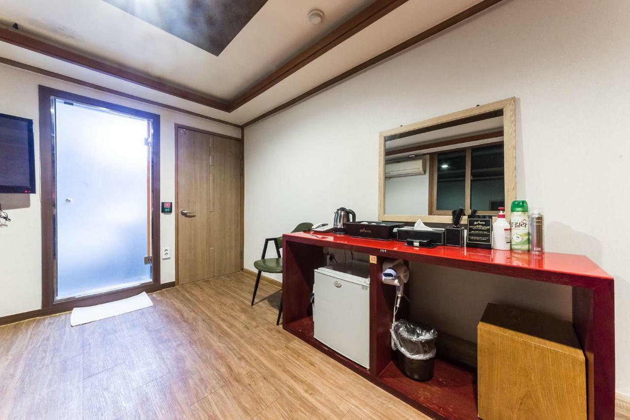 Pocheon Royal酒店 外观 照片